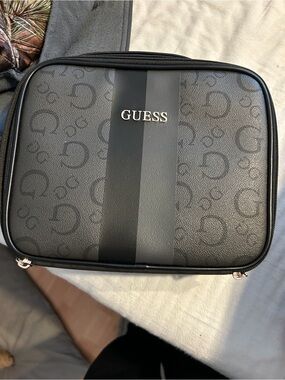GUESS Men's Black and Charcoal Logo Toiletry Kit